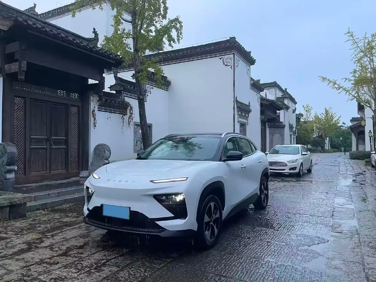 2025 Chery EV eQ7 BEV 67.12KWH