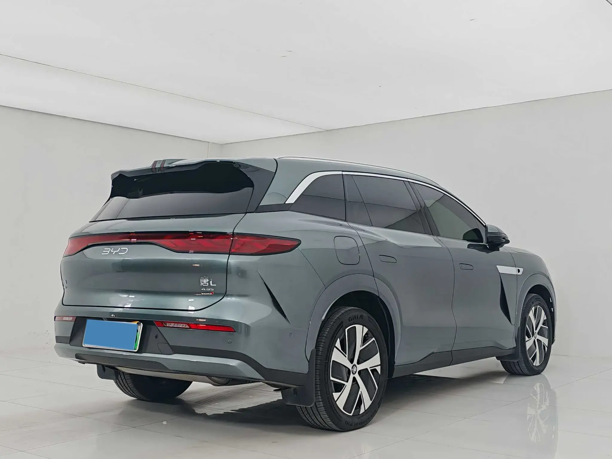 2025 BYD TANGL thumbnail 4