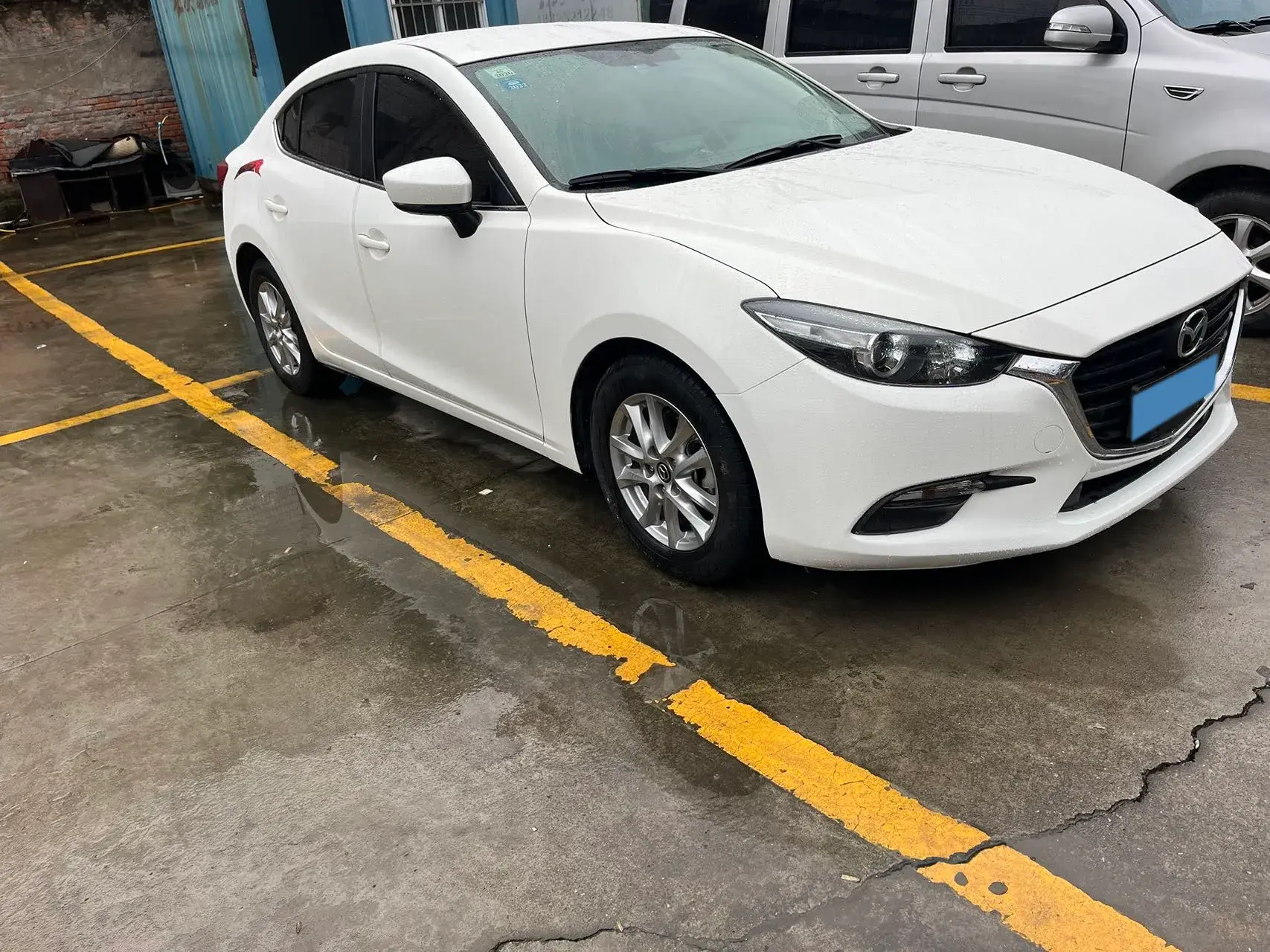 2017 MAZDA 3 thumbnail 3