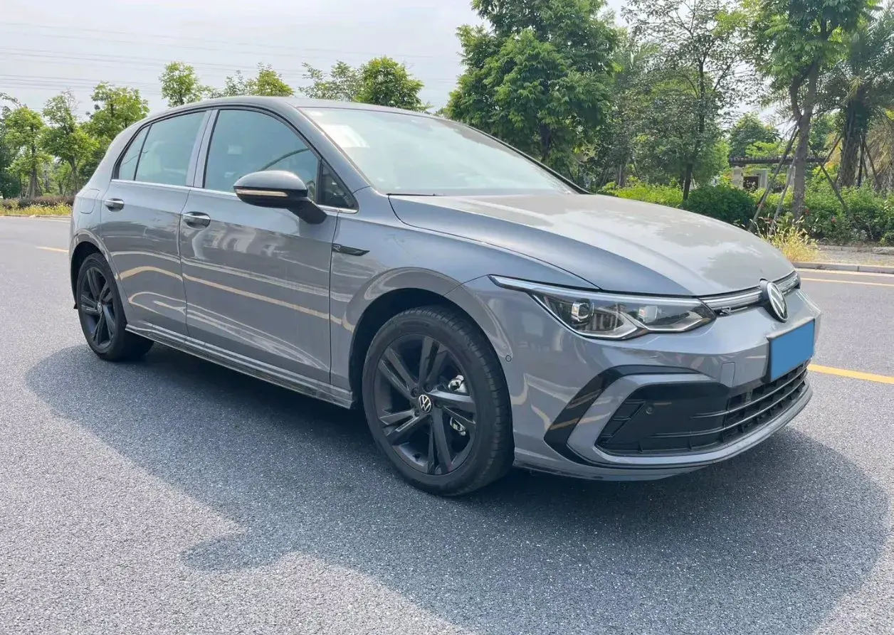 2021 VOLKSWAGEN GOLF thumbnail 3