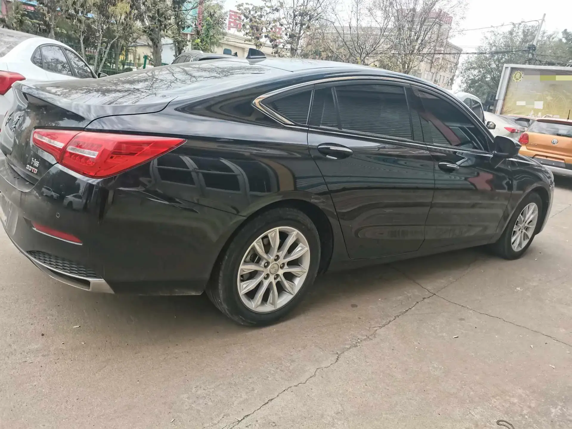 2018 HONGQI H5 thumbnail 4