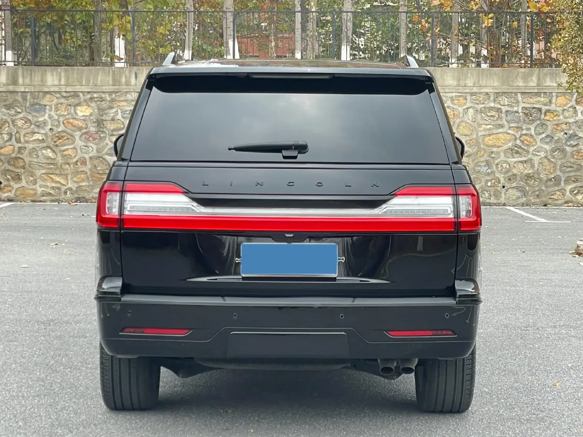 2019 Lincoln Navigator 3.5T 388HP V6 10AT,autocango,china used car exporter,china ev exporter,chinese used car exporter,chinese used ev exporter