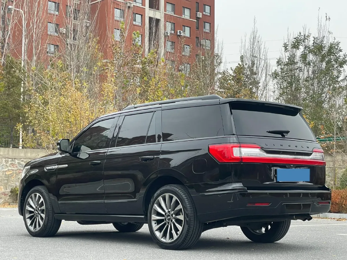 2019 Lincoln Navigator 3.5T 388HP V6 10AT,autocango,china used car exporter,china ev exporter,chinese used car exporter,chinese used ev exporter
