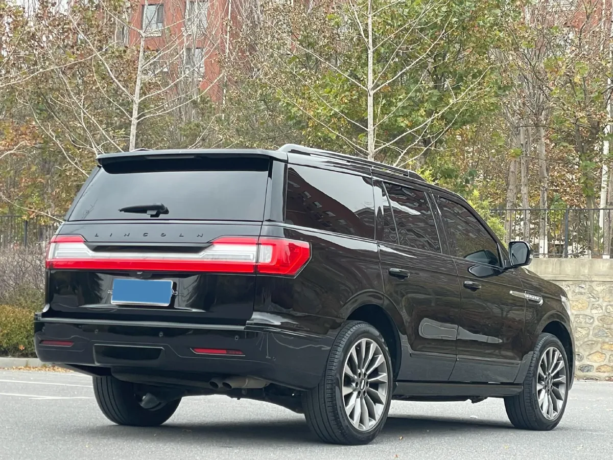 2019 Lincoln Navigator 3.5T 388HP V6 10AT,autocango,china used car exporter,china ev exporter,chinese used car exporter,chinese used ev exporter