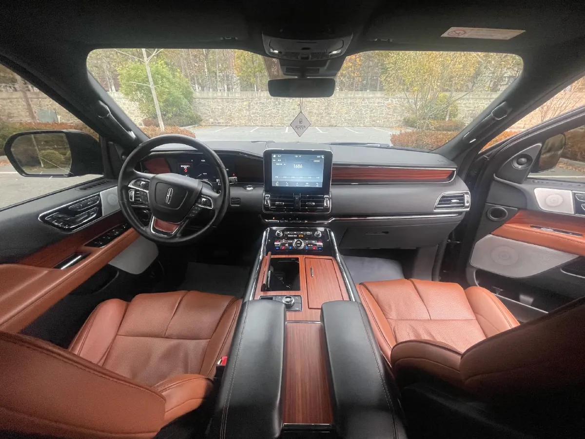 2019 Lincoln Navigator 3.5T 388HP V6 10AT,autocango,china used car exporter,china ev exporter,chinese used car exporter,chinese used ev exporter