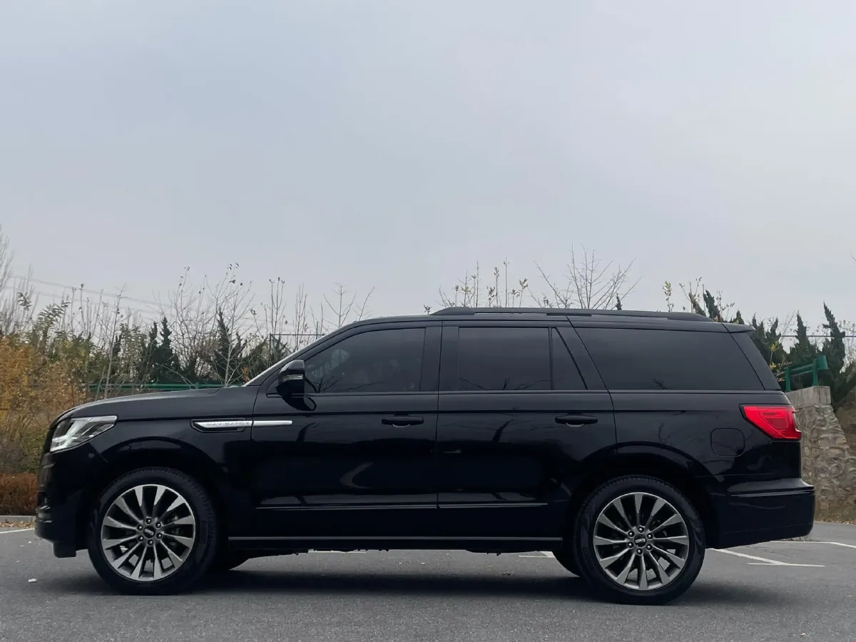 2019 Lincoln Navigator 3.5T 388HP V6 10AT,autocango,china used car exporter,china ev exporter,chinese used car exporter,chinese used ev exporter