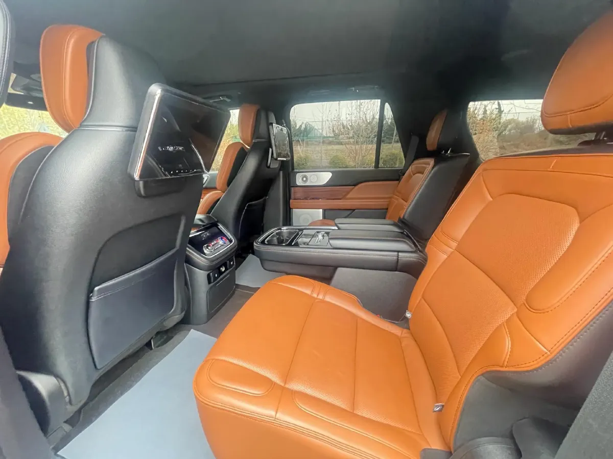 2019 Lincoln Navigator 3.5T 388HP V6 10AT,autocango,china used car exporter,china ev exporter,chinese used car exporter,chinese used ev exporter