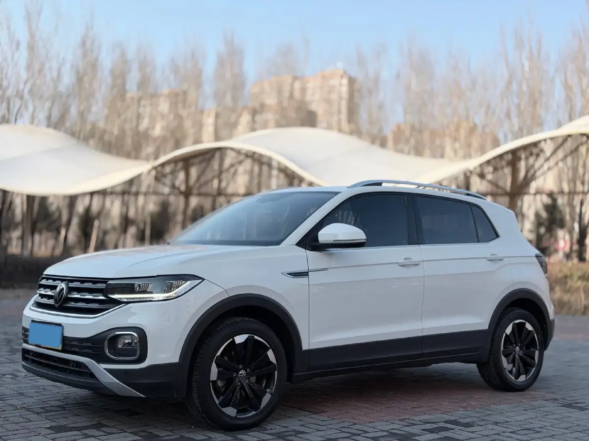 2023 Volkswagen Tacqua 1.2T 116HP L4 7DCT