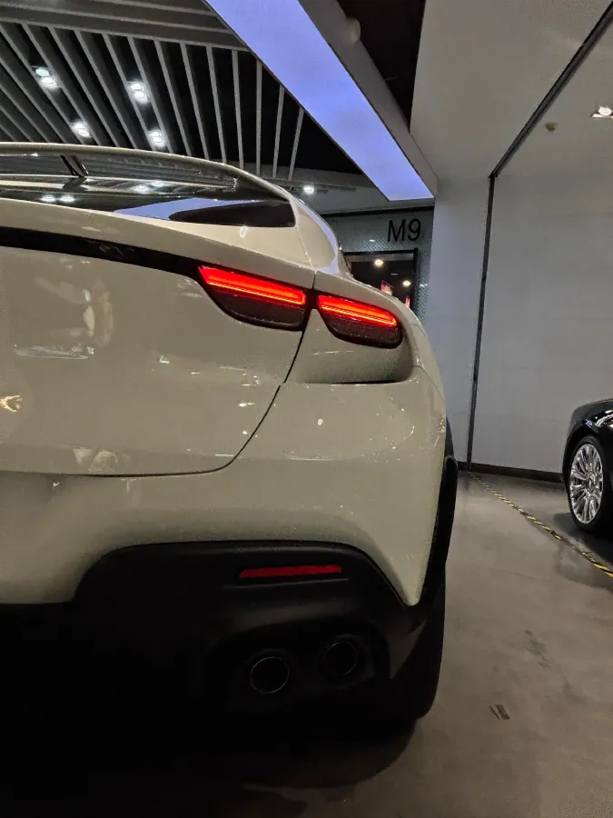 2023 Ferrari Purosangue 6.5L 725HP V12 8DCT,autocango,china used car exporter,china ev exporter,chinese used car exporter,chinese used ev exporter