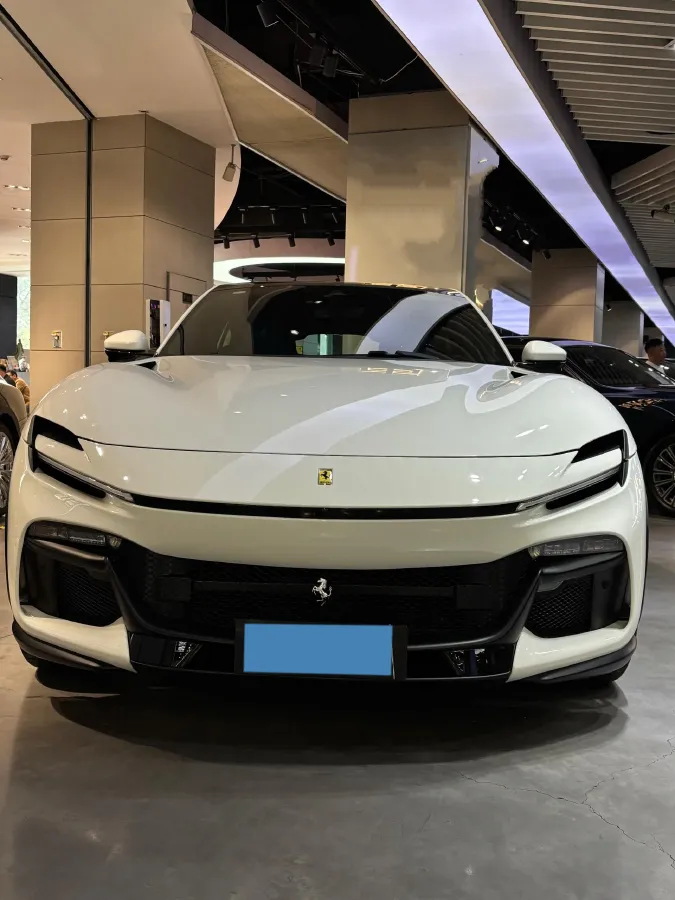 2023 Ferrari Purosangue 6.5L 725HP V12 8DCT,autocango,china used car exporter,china ev exporter,chinese used car exporter,chinese used ev exporter