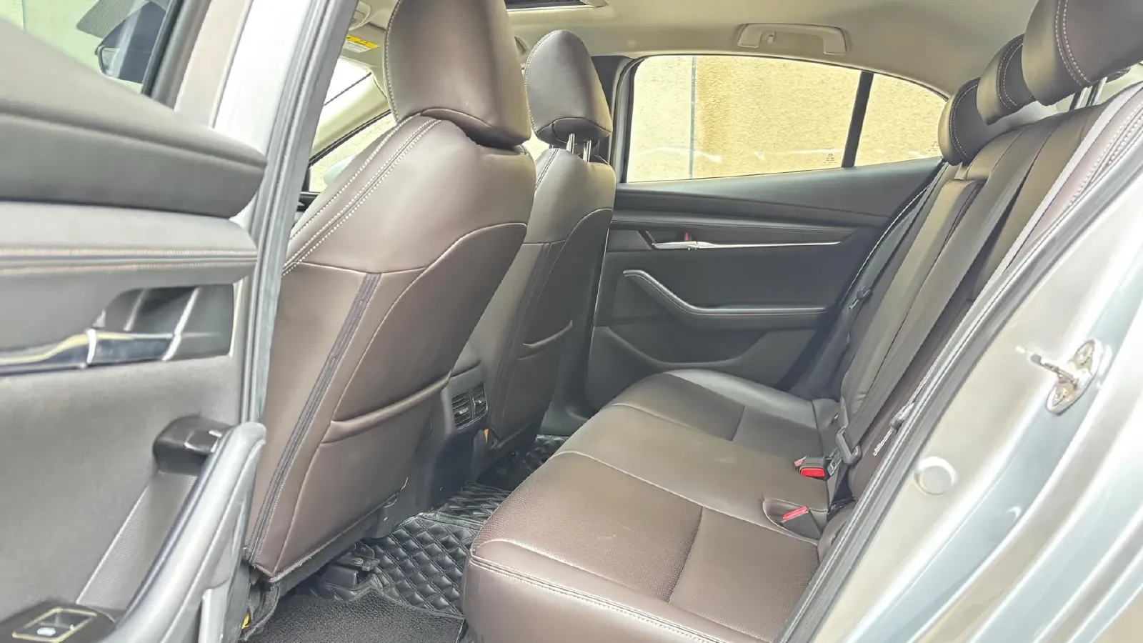 2020 Mazda 3 Axela 2.0L 158HP L4 6AT,autocango,china used car exporter,china ev exporter,chinese used car exporter,chinese used ev exporter