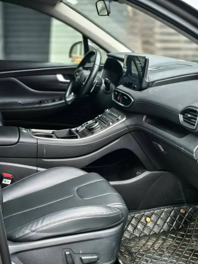 2023 Hyundai Santafe 2.0T 230HP L4 8AT,autocango,china used car exporter,china ev exporter,chinese used car exporter,chinese used ev exporter