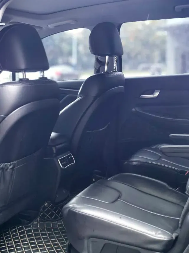 2023 Hyundai Santafe 2.0T 230HP L4 8AT,autocango,china used car exporter,china ev exporter,chinese used car exporter,chinese used ev exporter