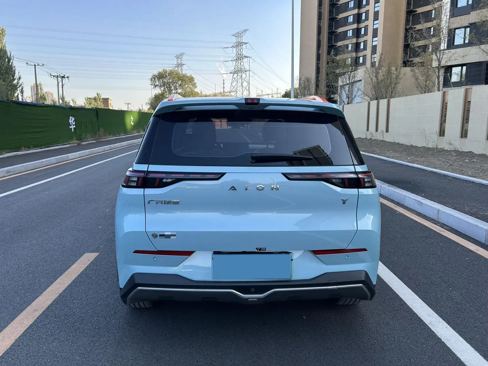 2021 AION Y thumbnail 4