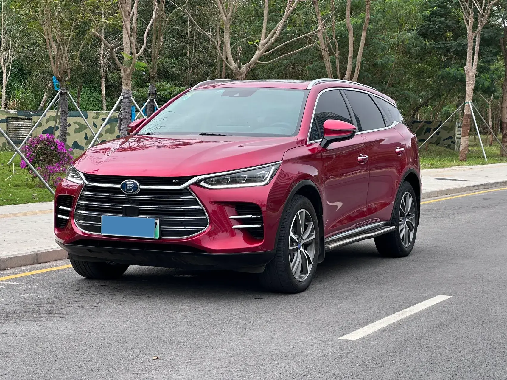 2018 BYD TANG view 1