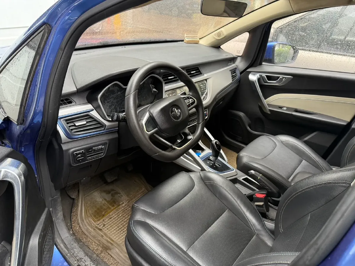 2020 Livan Maple 30X BEV 37KWH,autocango,china used car exporter,china ev exporter,chinese used car exporter,chinese used ev exporter