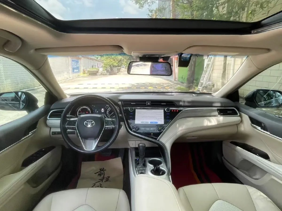 2019 Toyota Camry 2.5L 178HP L4 E-CVT Hybrid,autocango,china used car exporter,china ev exporter,chinese used car exporter,chinese used ev exporter