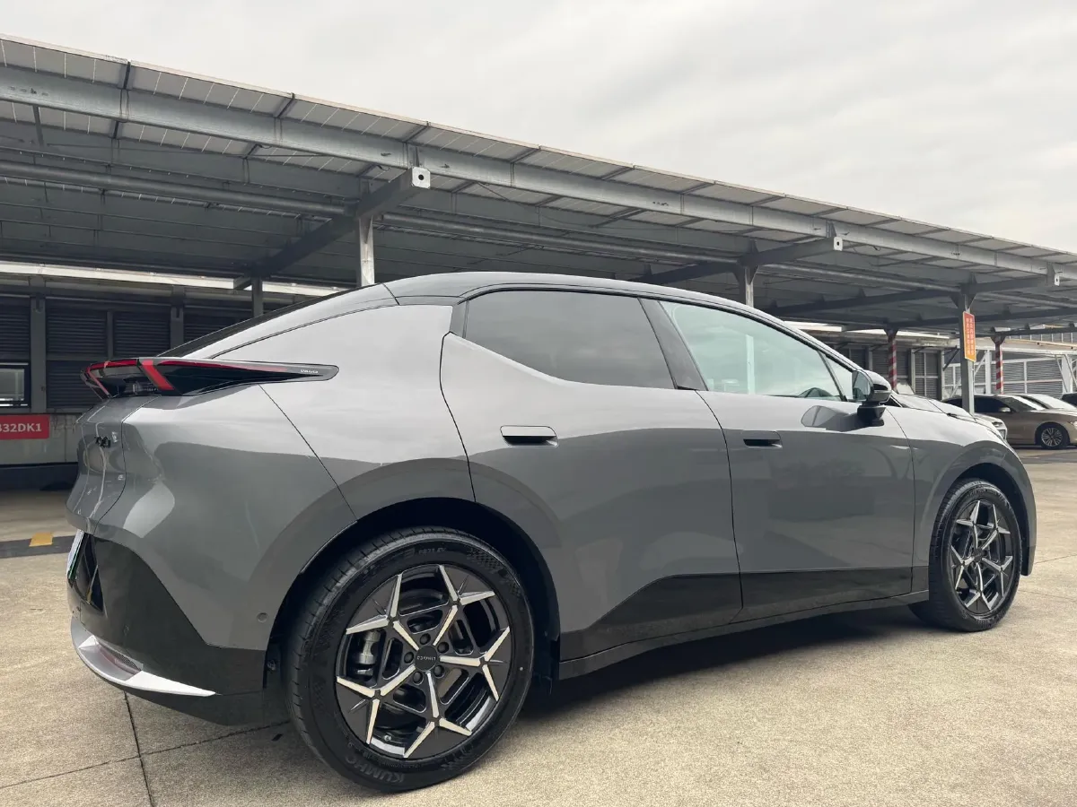 2025 LYNK&CO Z20 BEV 61.47KWH,autocango,china used car exporter,china ev exporter,chinese used car exporter,chinese used ev exporter