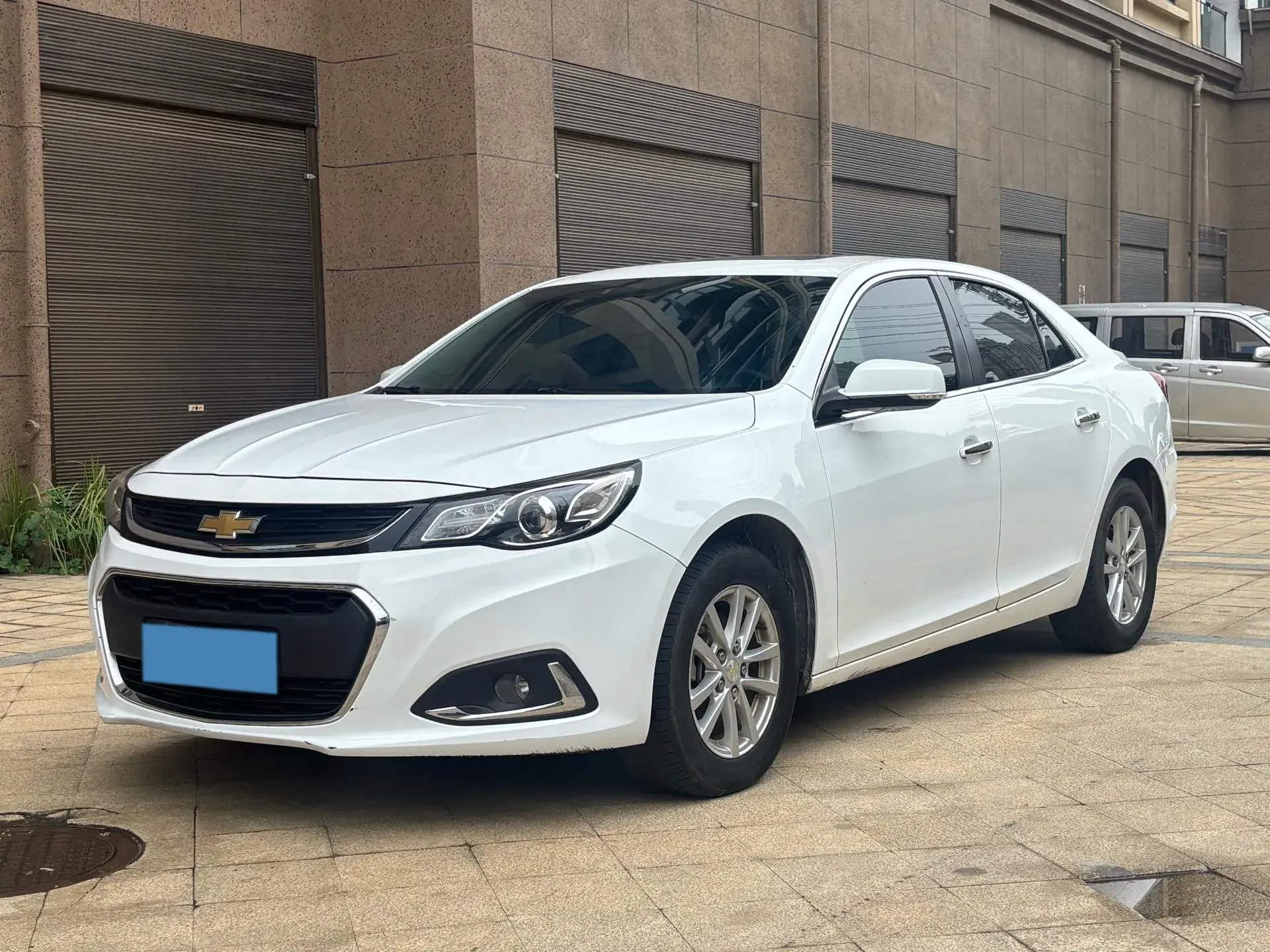 2018 CHEVROLET MALIBU view 1