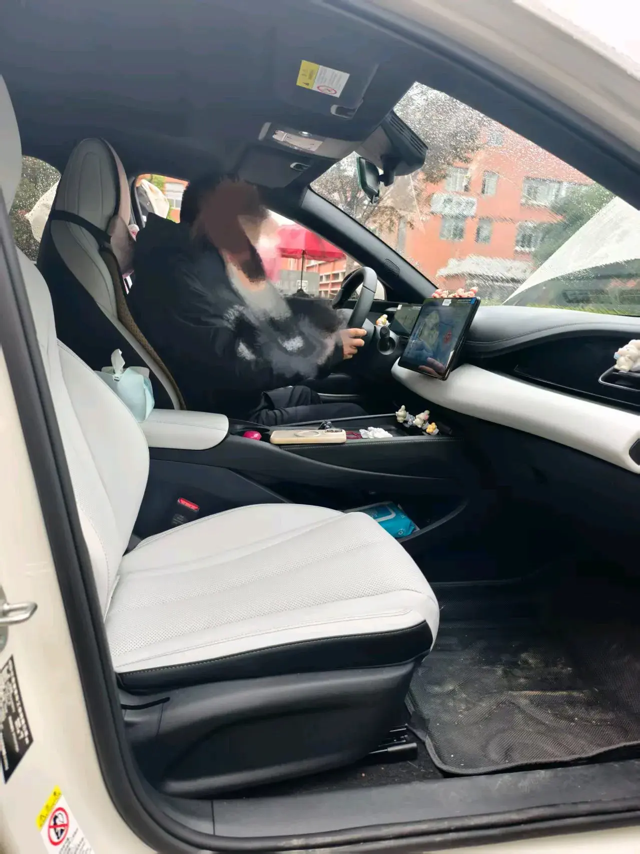 2024 BYD SEAL thumbnail 4