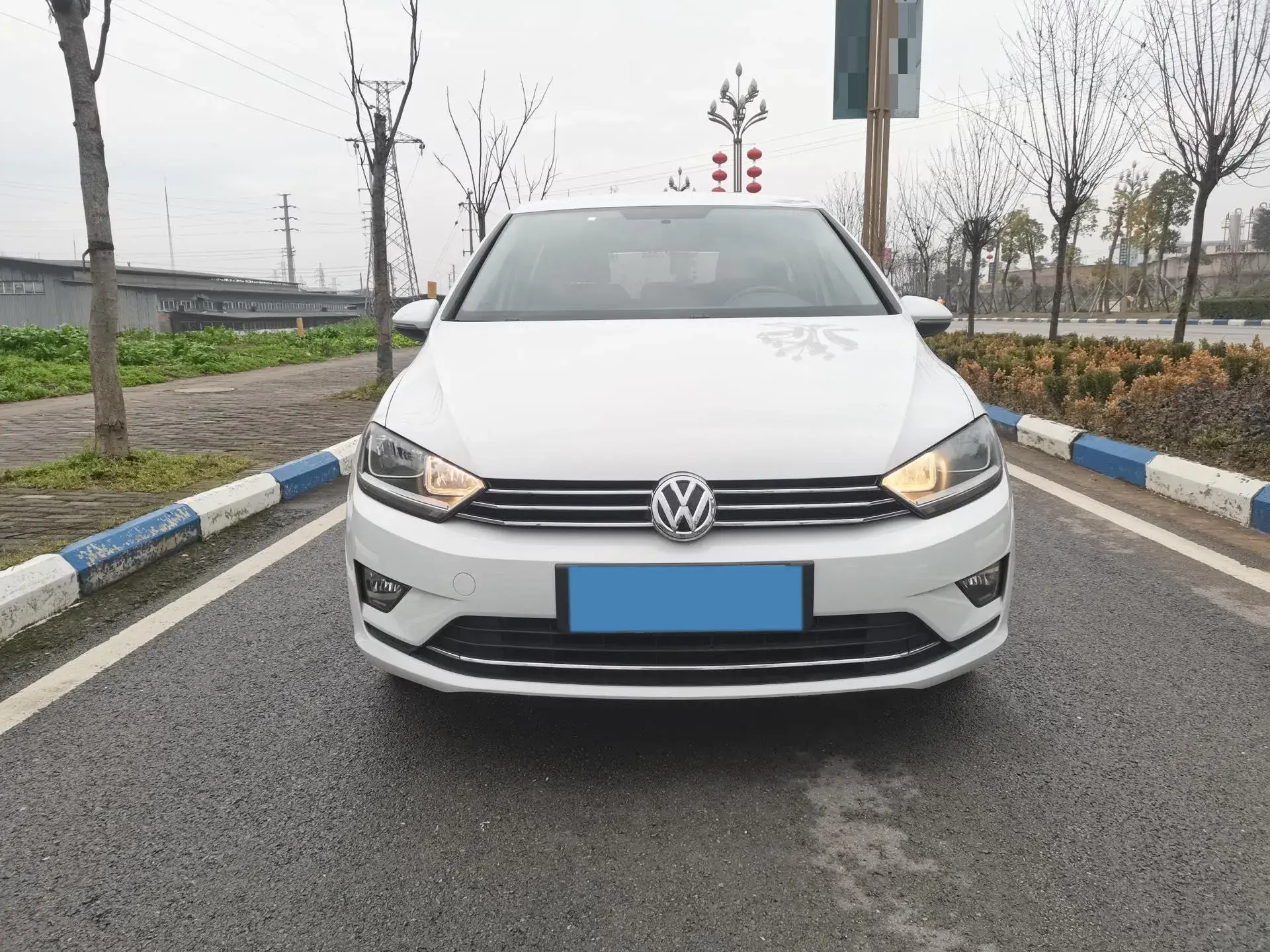 2018 VOLKSWAGEN GOLF thumbnail 2