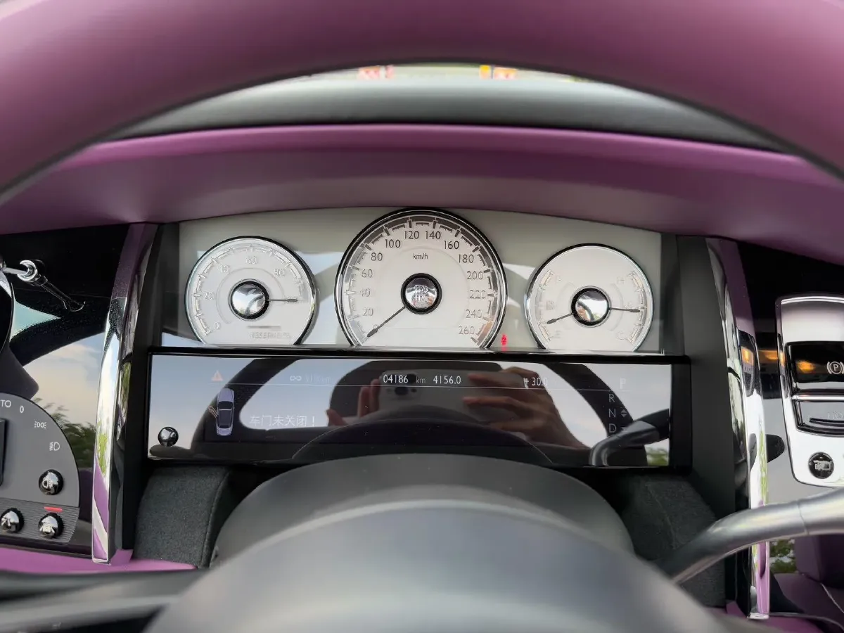 2018 Rolls-Royce Dawn 6.6T 571HP V12 8AT,autocango,china used car exporter,china ev exporter,chinese used car exporter,chinese used ev exporter