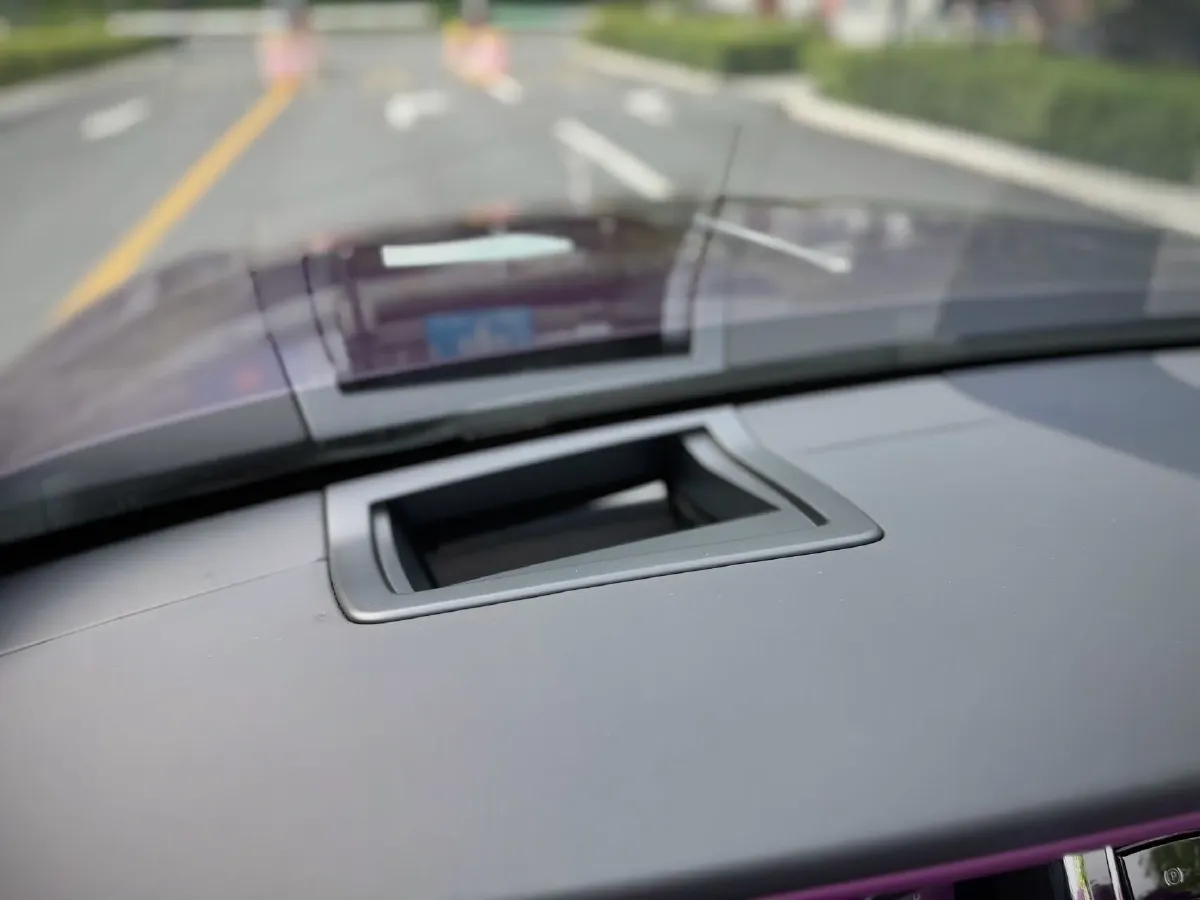 2018 Rolls-Royce Dawn 6.6T 571HP V12 8AT,autocango,china used car exporter,china ev exporter,chinese used car exporter,chinese used ev exporter