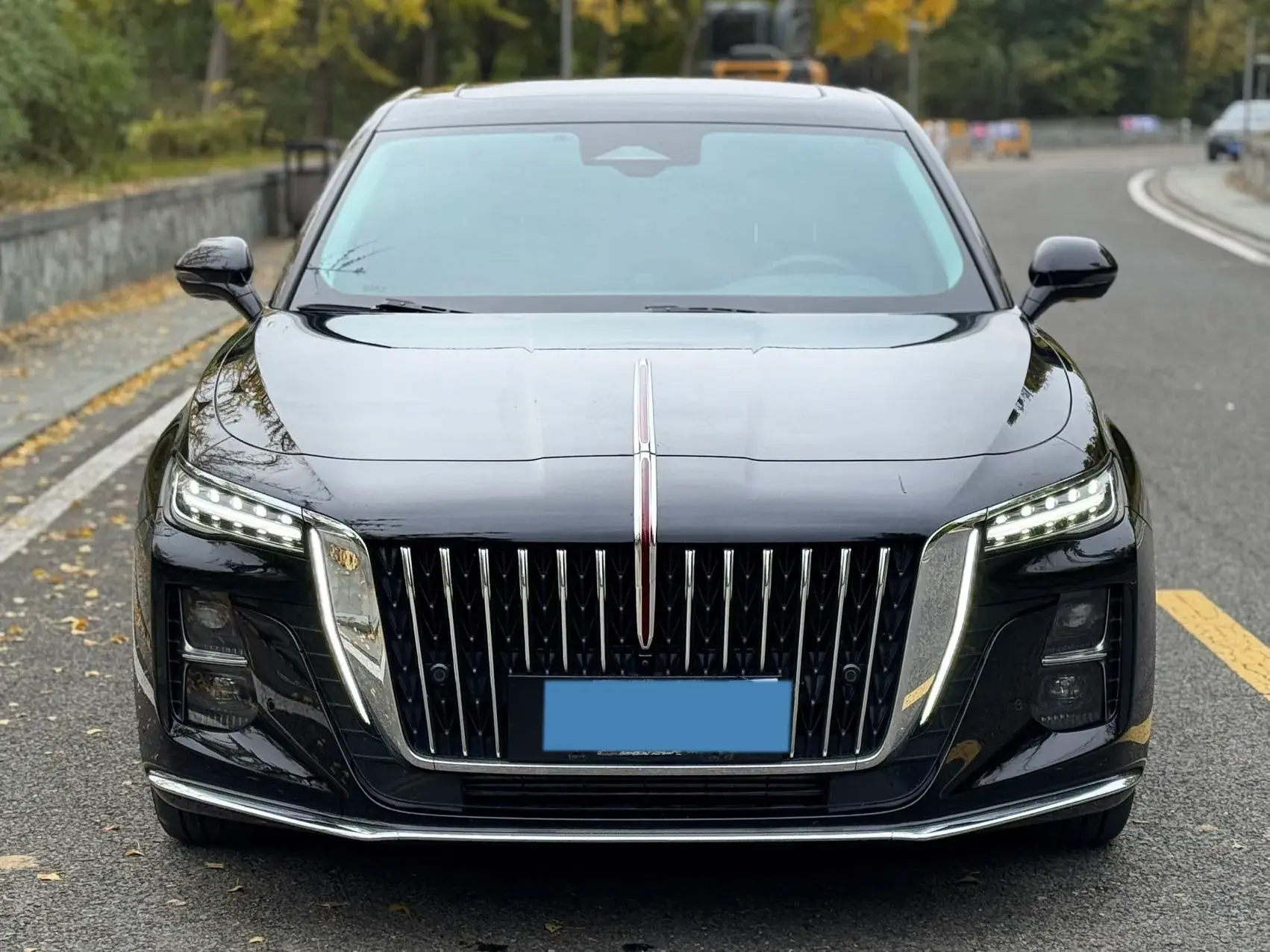 2023 HONGQI H5 thumbnail 2