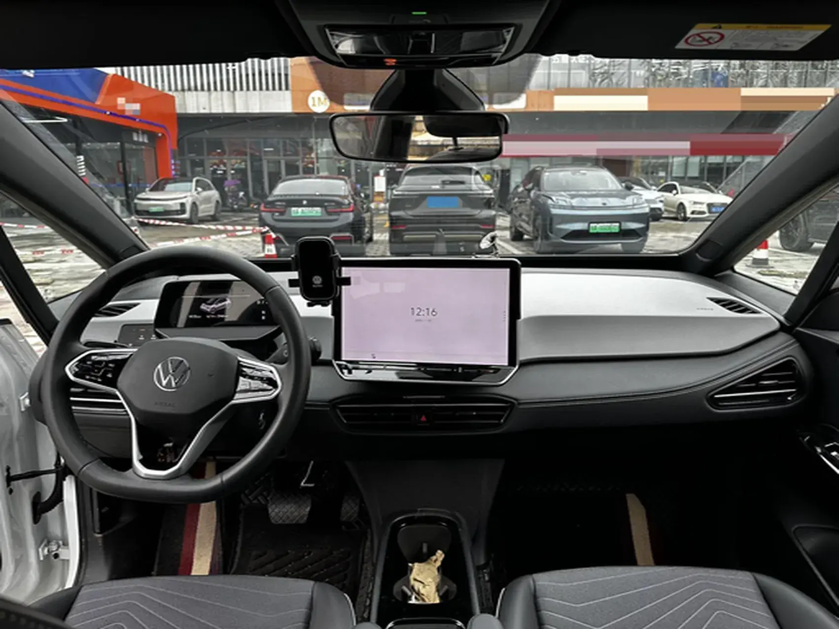 2025 VOLKSWAGEN ID.3 thumbnail 4