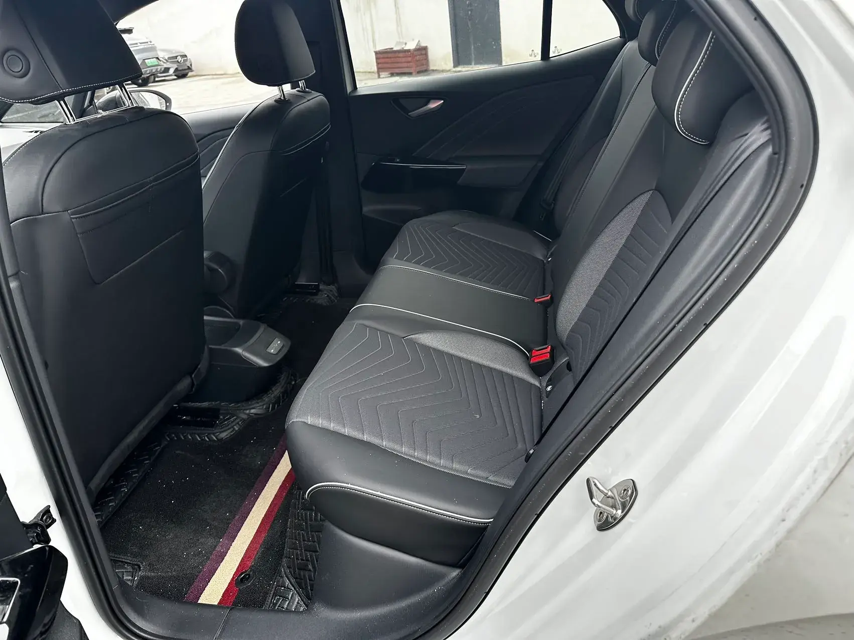 2025 VOLKSWAGEN ID.3 thumbnail 3