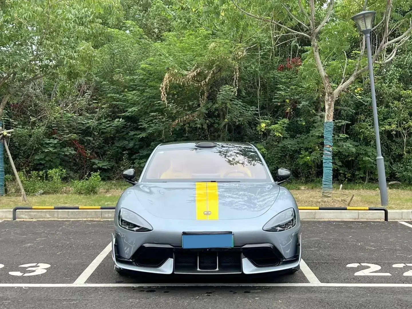 2025 MI SU7 thumbnail 2