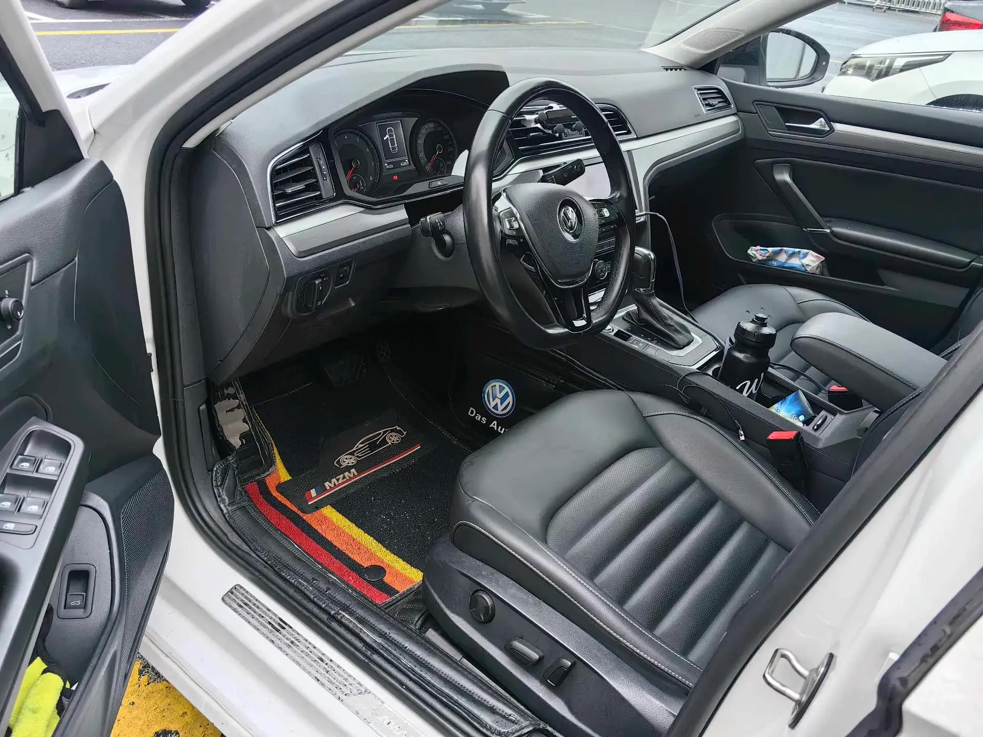 2019 VOLKSWAGEN LAMANDO thumbnail 3