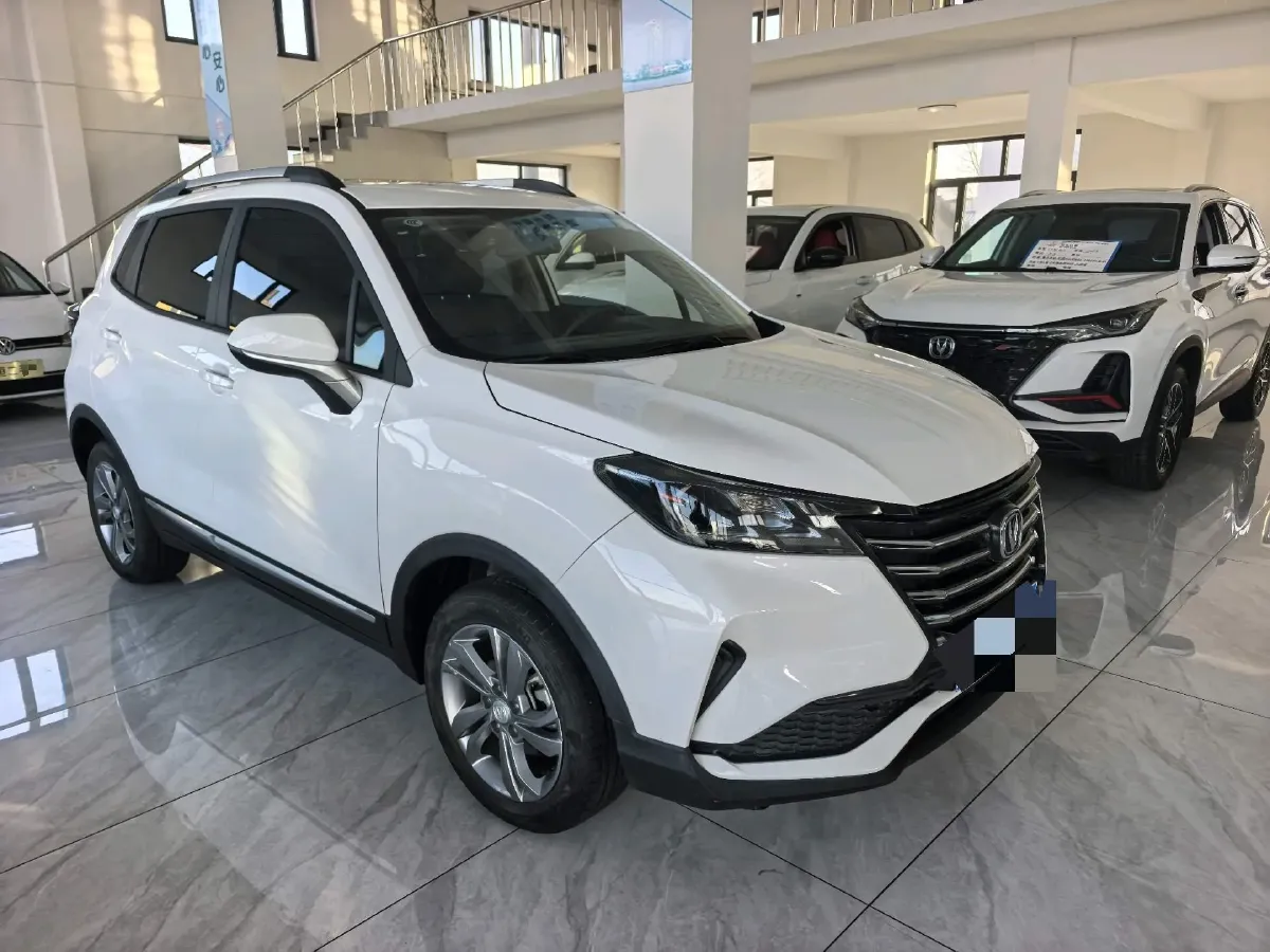 2021 ChangAn CS15 1.5L 107HP L4 5DCT,autocango,china used car exporter,china ev exporter,chinese used car exporter,chinese used ev exporter