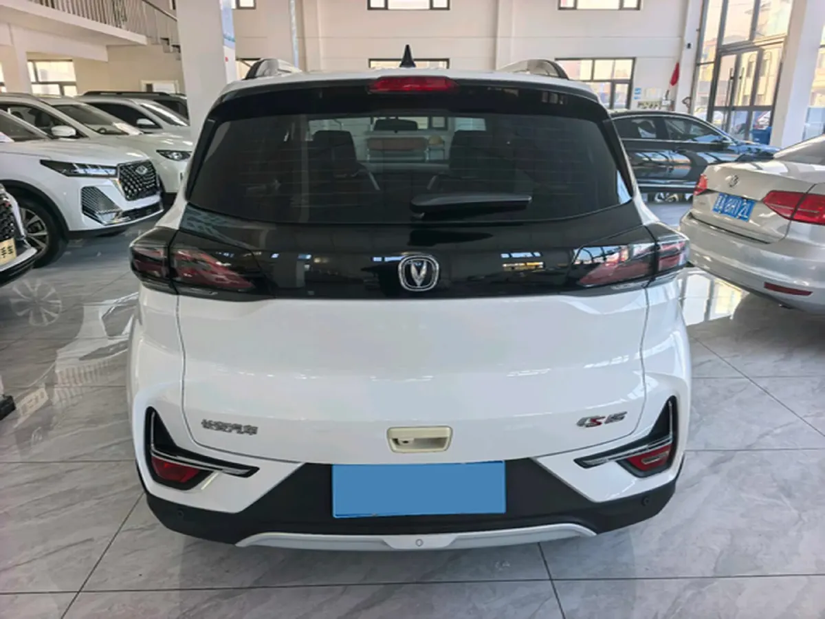 2021 ChangAn CS15 1.5L 107HP L4 5DCT,autocango,china used car exporter,china ev exporter,chinese used car exporter,chinese used ev exporter