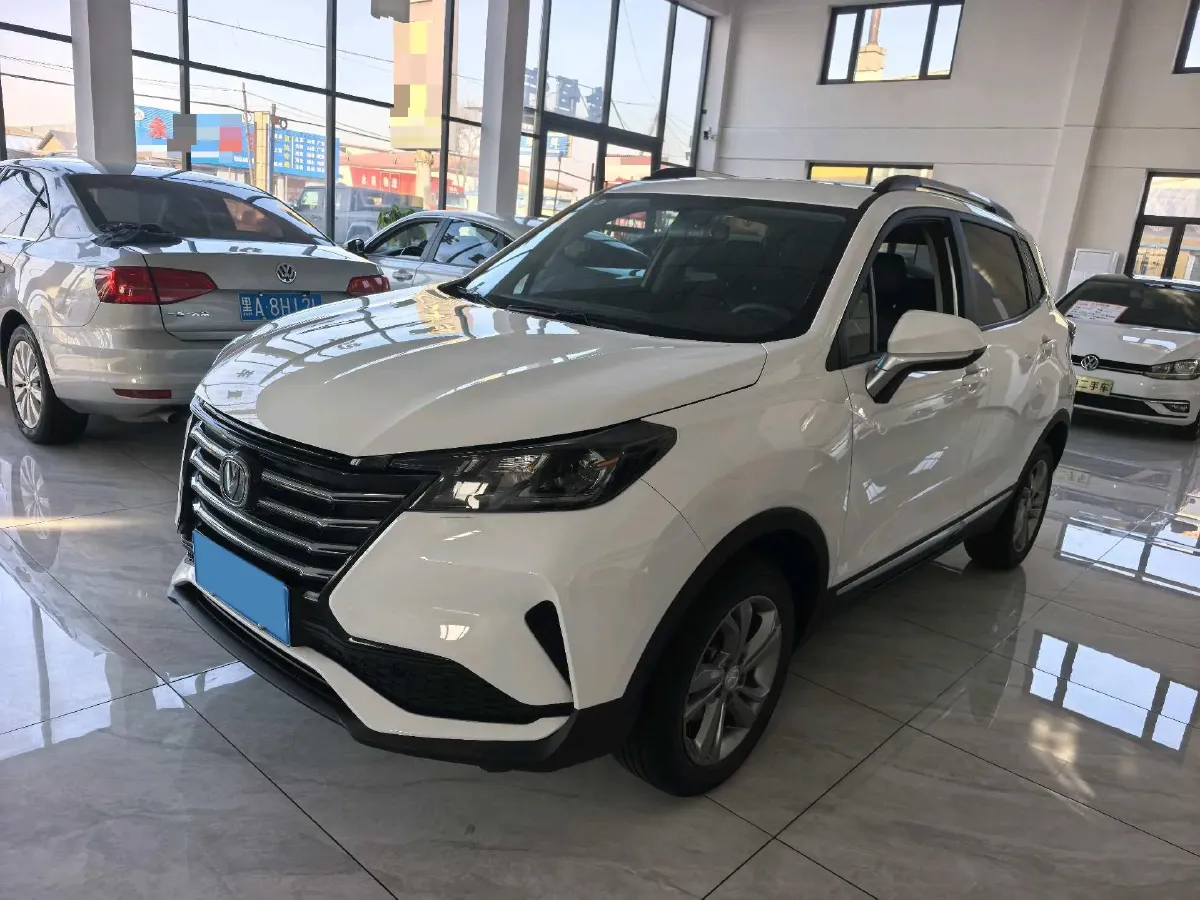 2021 ChangAn CS15 1.5L 107HP L4 5DCT,autocango,china used car exporter,china ev exporter,chinese used car exporter,chinese used ev exporter