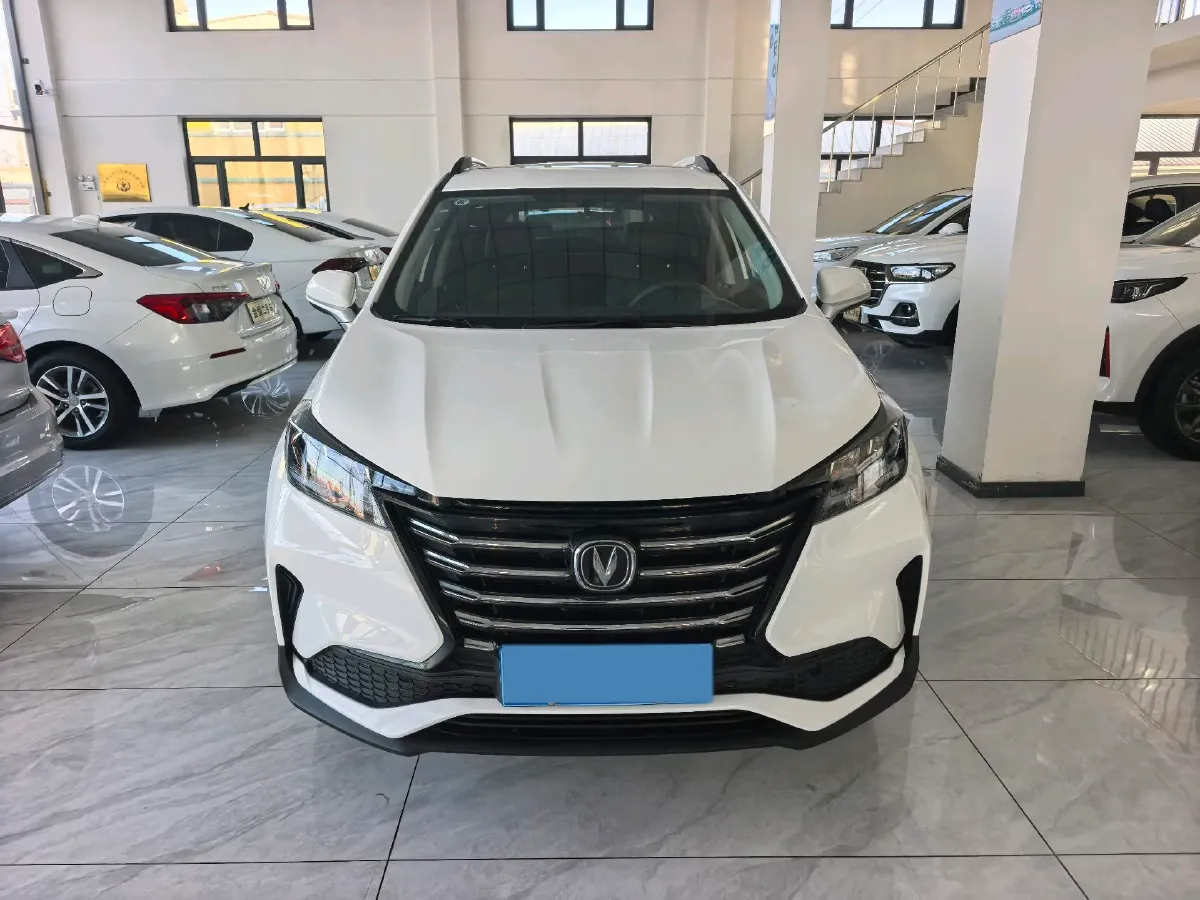2021 ChangAn CS15 1.5L 107HP L4 5DCT,autocango,china used car exporter,china ev exporter,chinese used car exporter,chinese used ev exporter