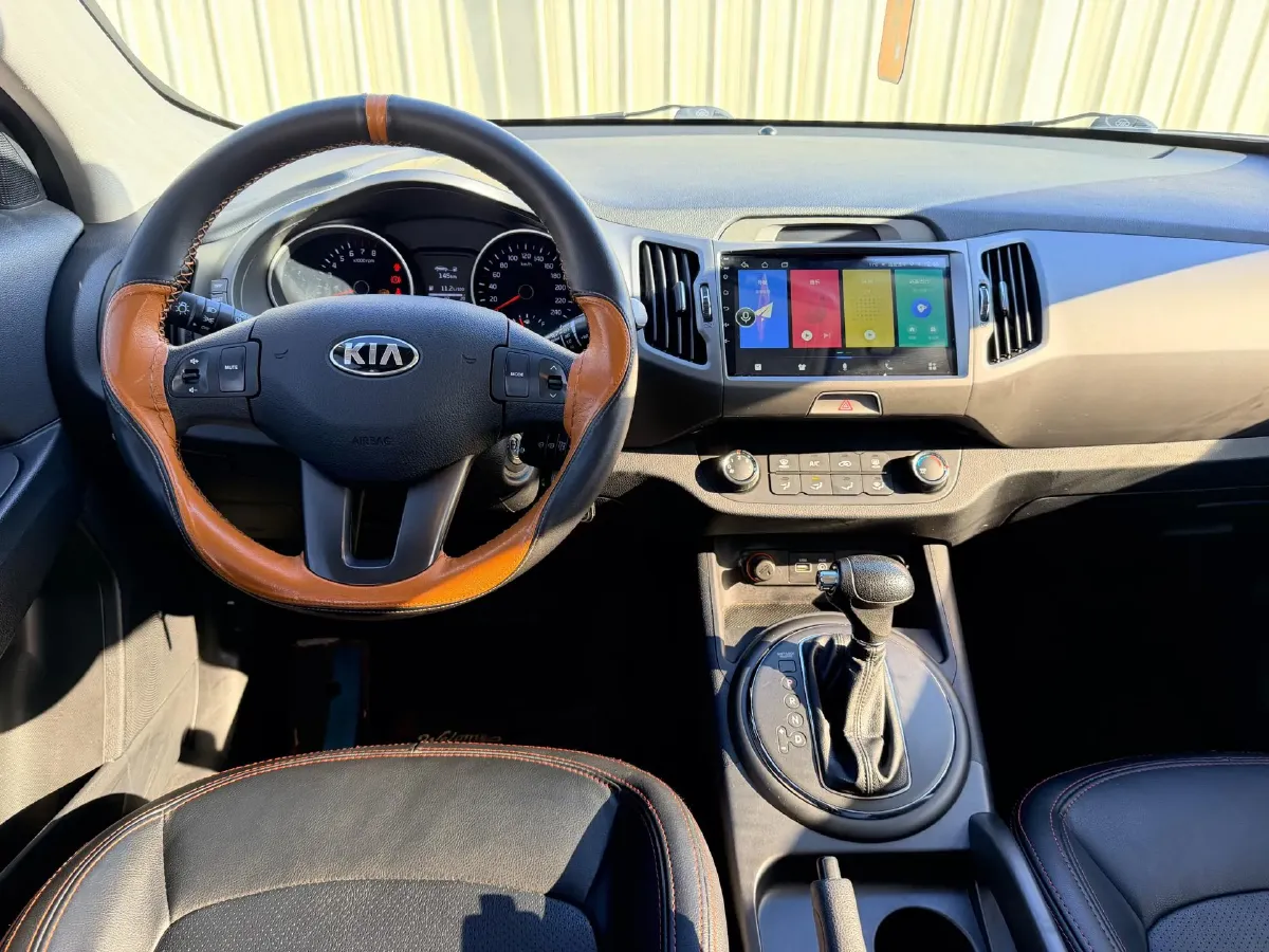 2016 Kia Sportage R 2.0L 165HP L4 6AT,autocango,china used car exporter,china ev exporter,chinese used car exporter,chinese used ev exporter