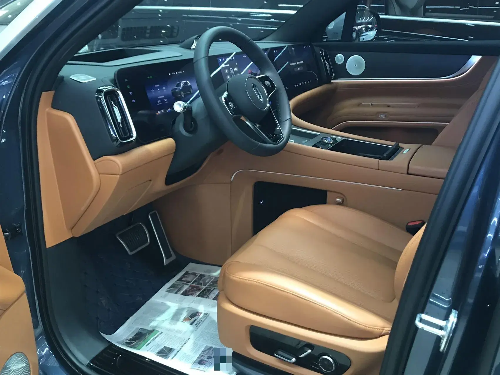 2024 AITO AITO thumbnail 4