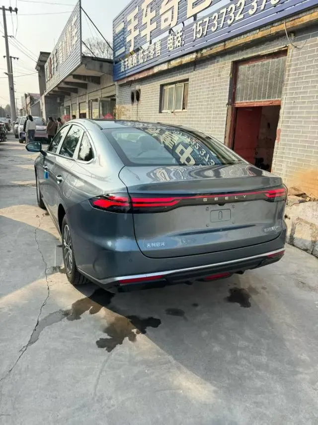 2025 Geely Galaxy Starshine 6 1.5L 112HP L4 1DHT PHEV,autocango,china used car exporter,china ev exporter,chinese used car exporter,chinese used ev exporter