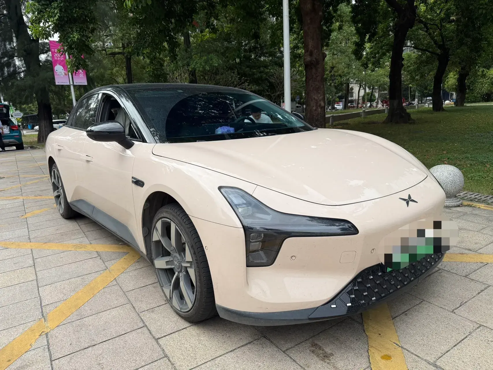 2024 XPENG MONA thumbnail 3