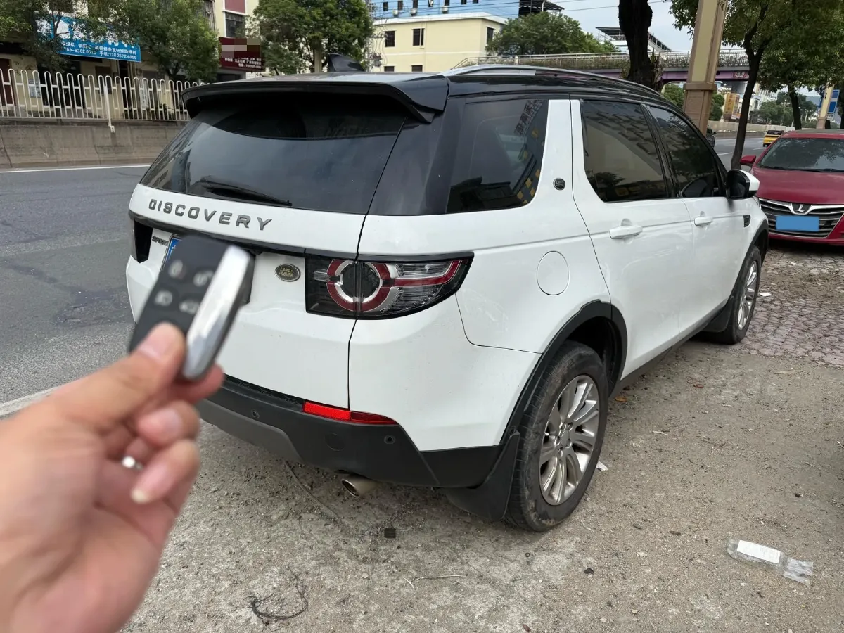 2019 Land Rover Discovery Sport 2.0T 241HP L4 9AT,autocango,china used car exporter,china ev exporter,chinese used car exporter,chinese used ev exporter