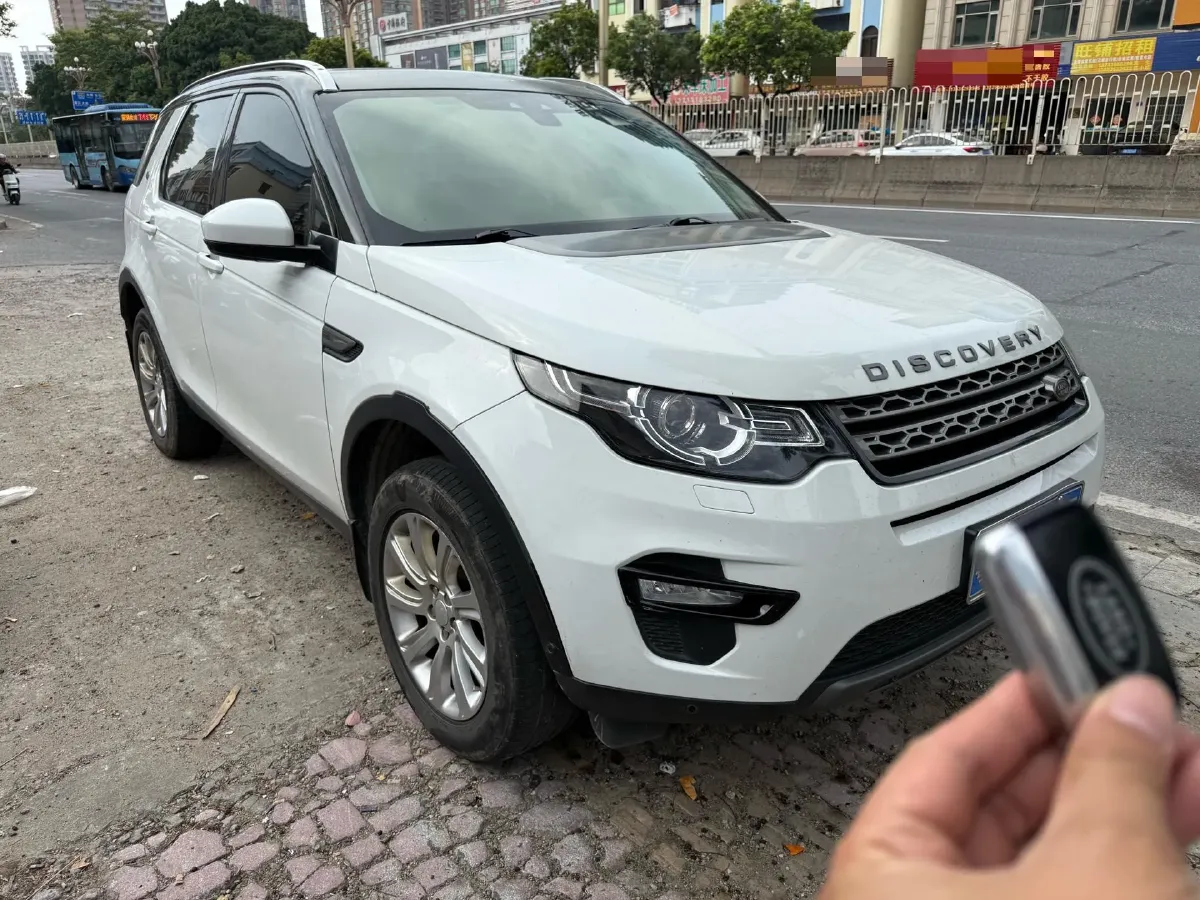 2019 Land Rover Discovery Sport 2.0T 241HP L4 9AT,autocango,china used car exporter,china ev exporter,chinese used car exporter,chinese used ev exporter