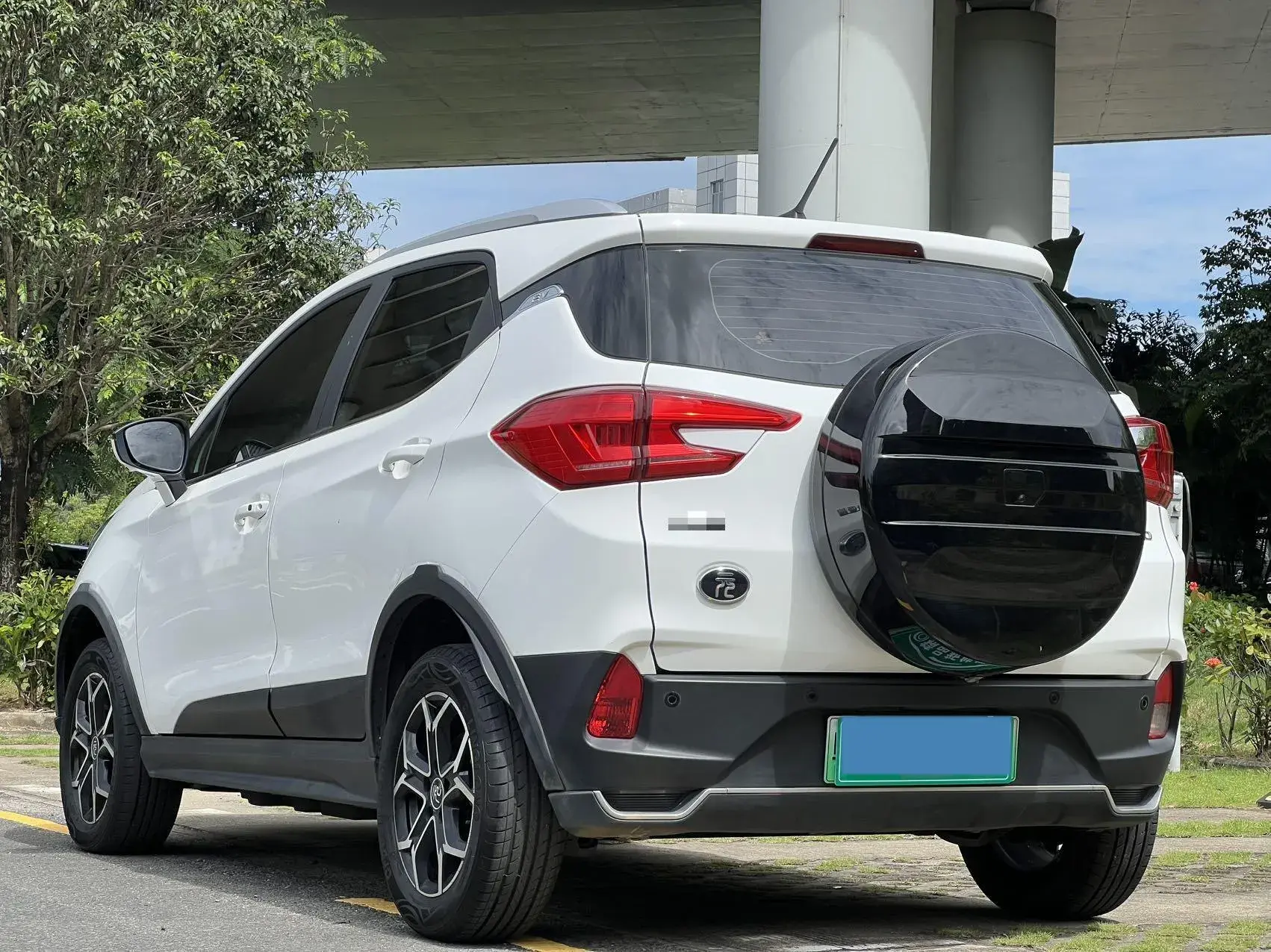 2021 BYD YUAN thumbnail 4