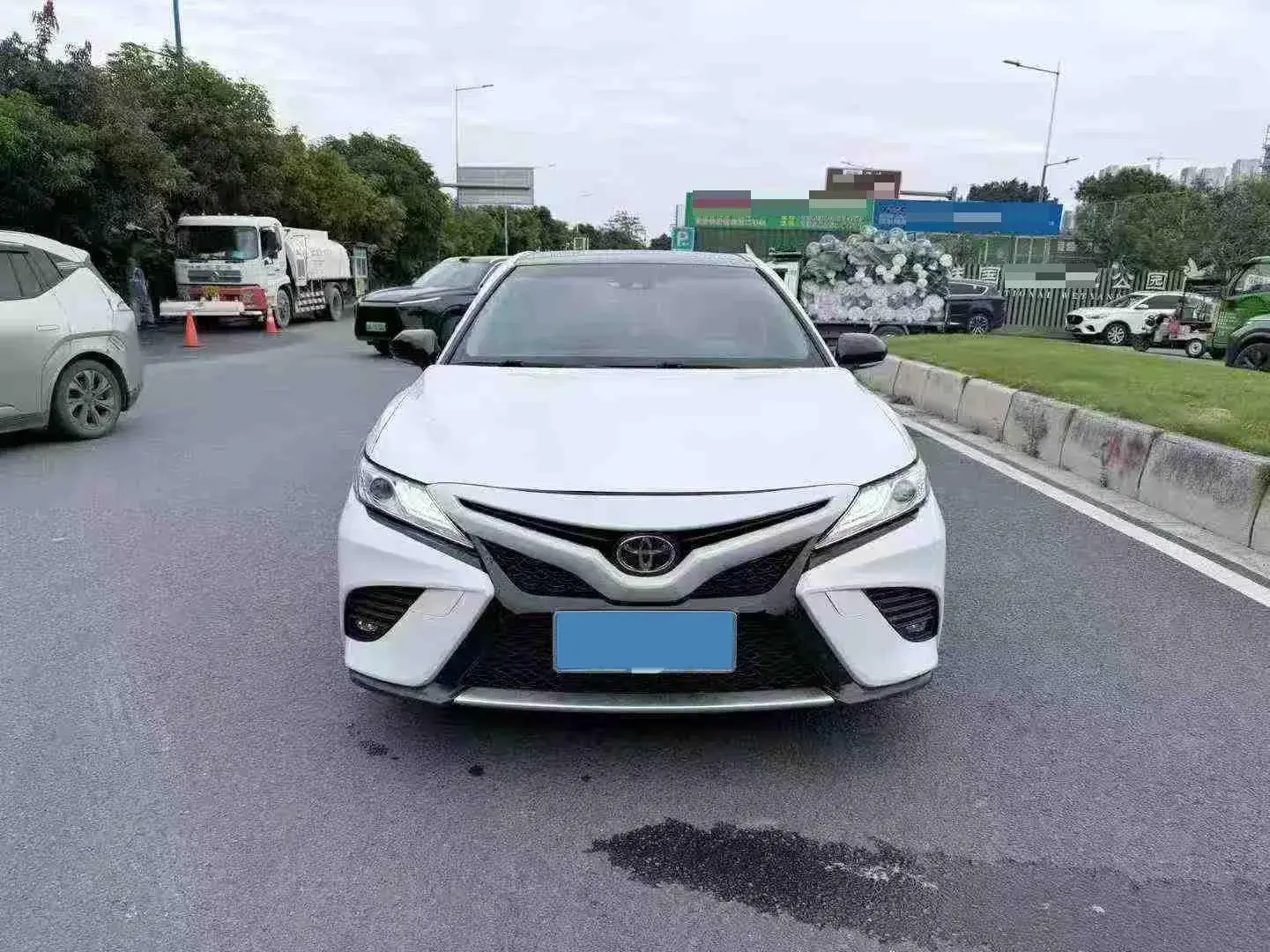 2019 TOYOTA CAMRY thumbnail 2