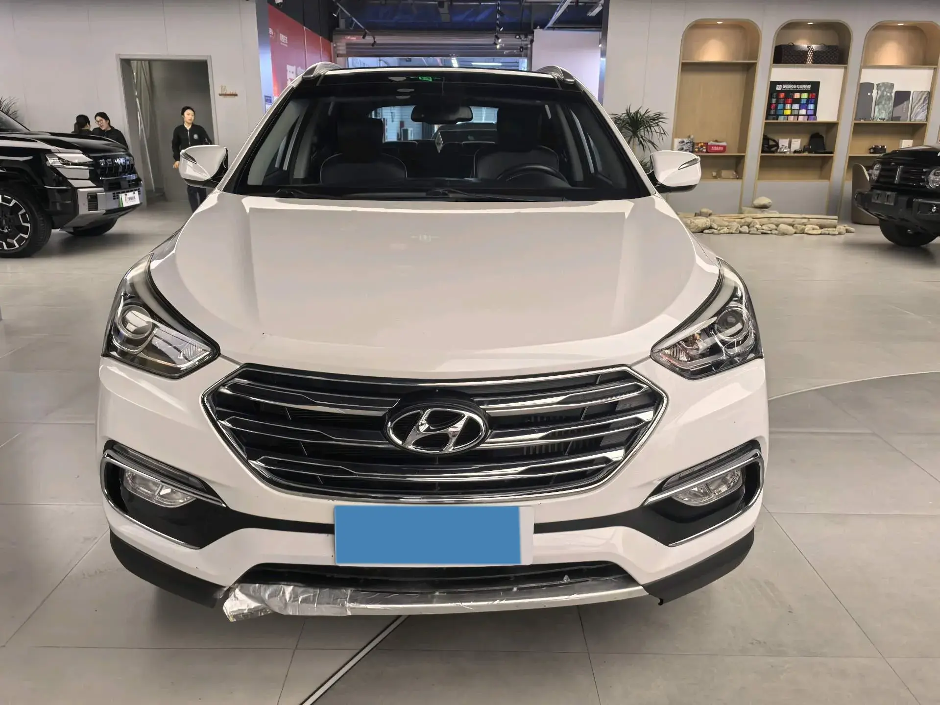 2017 HYUNDAI SANTAFE thumbnail 2