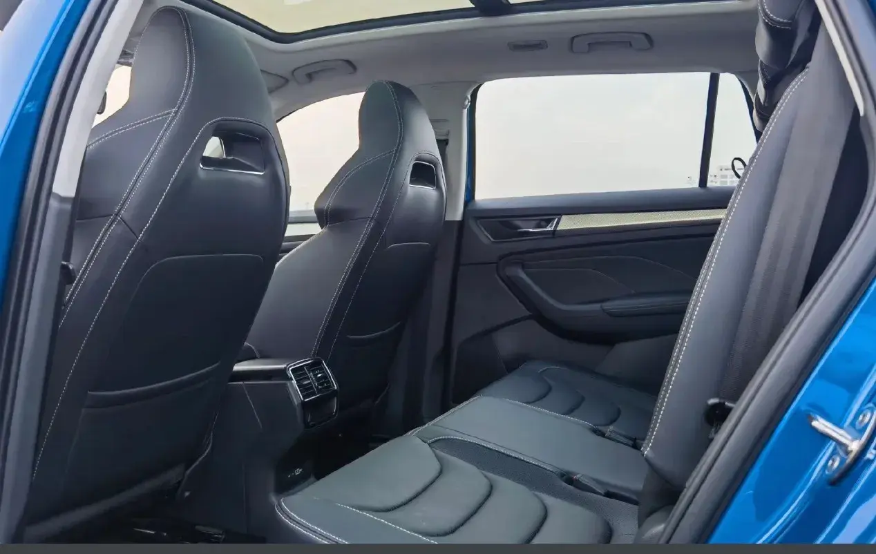 2022 SKODA KODIAK thumbnail 3