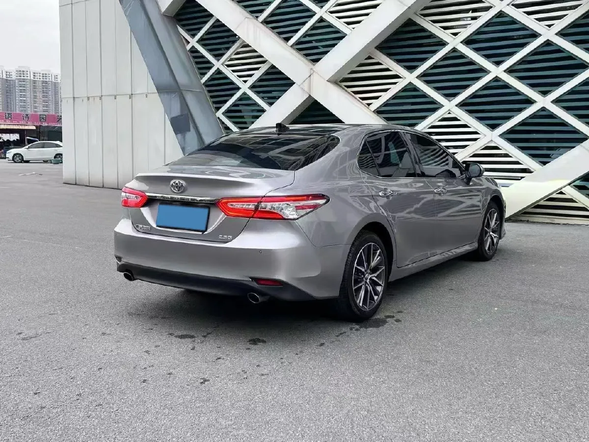 2021 Toyota Camry 2.5L 209HP L4 8AT,autocango,china used car exporter,china ev exporter,chinese used car exporter,chinese used ev exporter