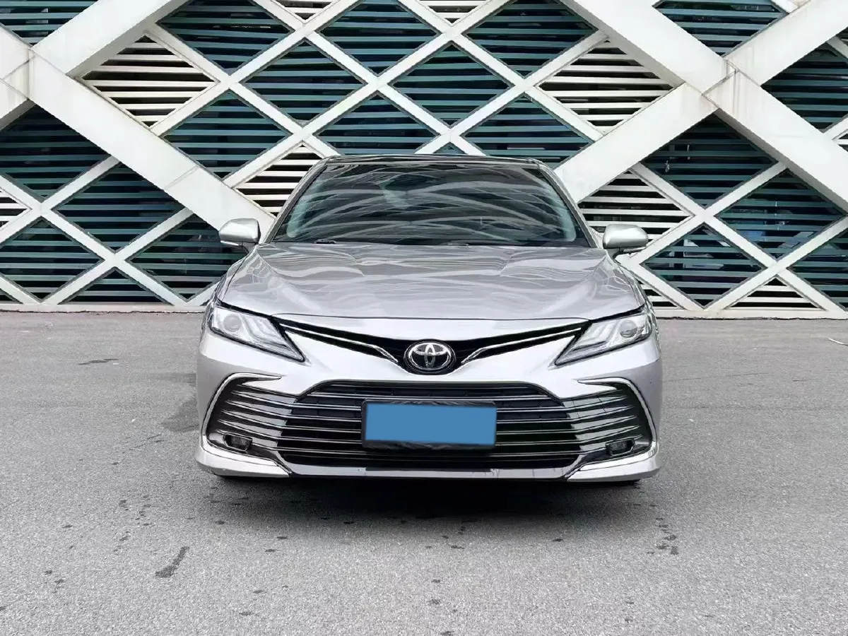 2021 Toyota Camry 2.5L 209HP L4 8AT,autocango,china used car exporter,china ev exporter,chinese used car exporter,chinese used ev exporter