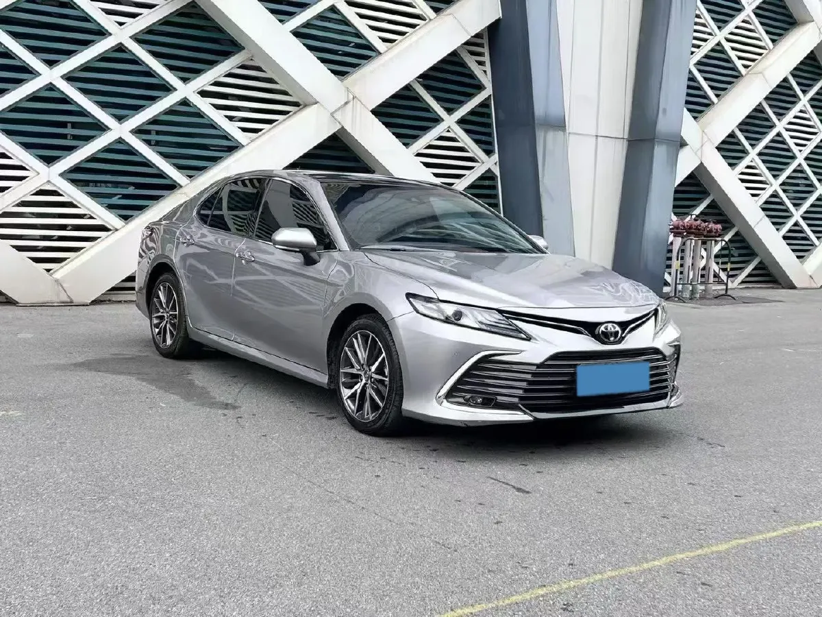 2021 Toyota Camry 2.5L 209HP L4 8AT,autocango,china used car exporter,china ev exporter,chinese used car exporter,chinese used ev exporter