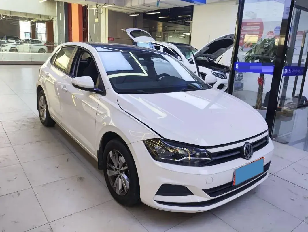 2019 VOLKSWAGEN POLO thumbnail 2